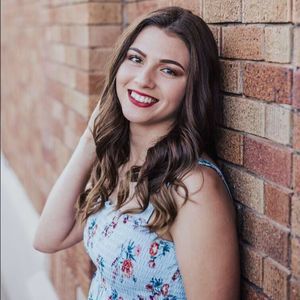 Meet your Posher, Savannah